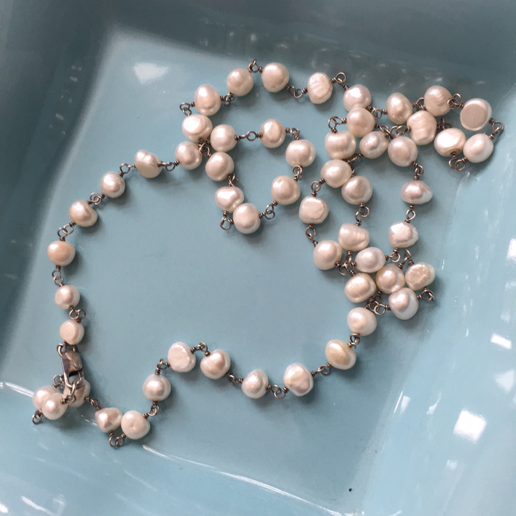 N1368 Flirty Pearls 79$